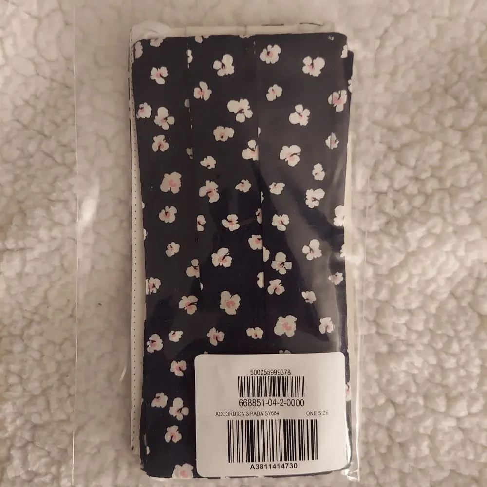 Gap Adult Face Mask (3-Pack) - Picture 3 of 6